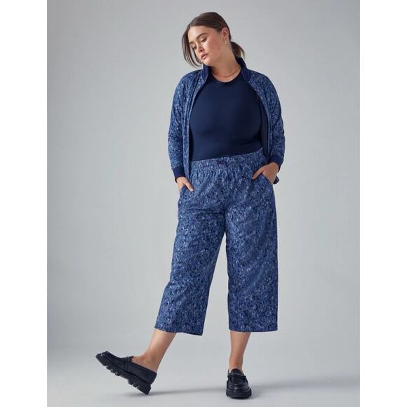 Athleta $139.00 Brooklyn Bomber Jacket Size M Captivate Chrome Blue - Picture 7 of 13